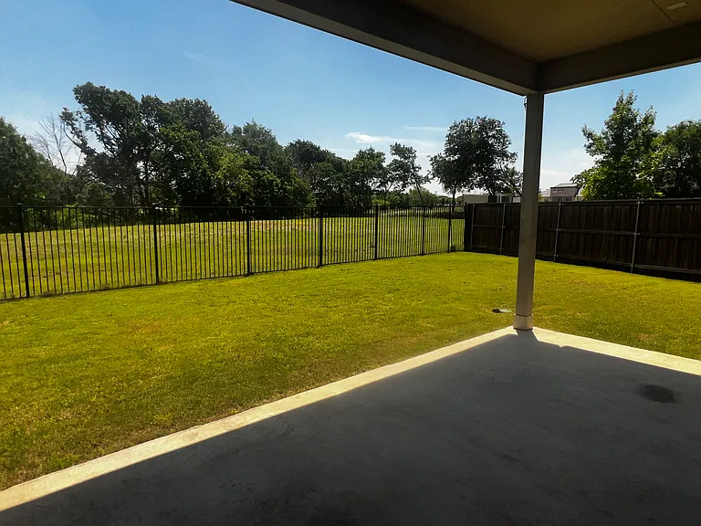3824 Horseshoe Trl — Photo 24