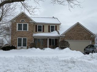 1341 Madison Dr, Buffalo Grove, IL 60089