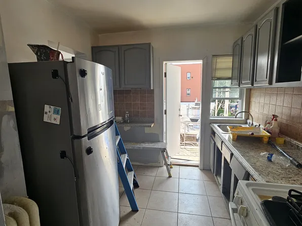 (undisclosed Address), Bronx, NY 10467