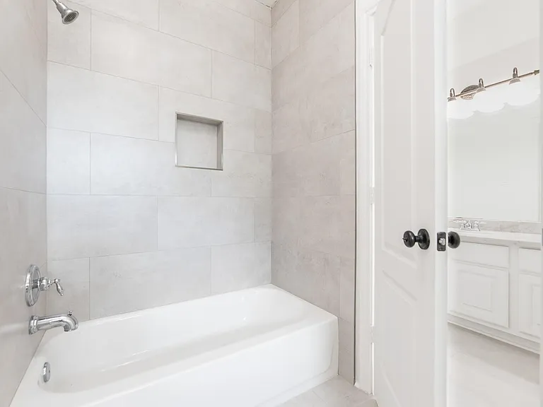 19507 Gladewater Ct — Photo 41