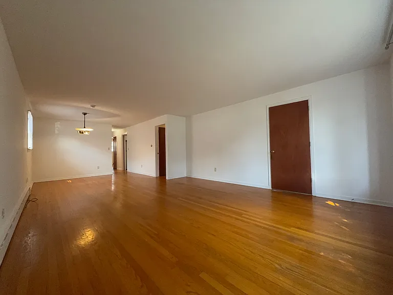 164 Terrace Ave — Photo 3