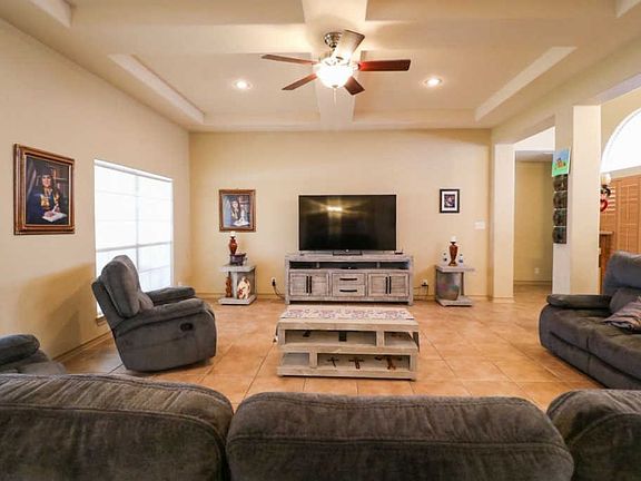 4th image of 10525 Bear Creek Dr