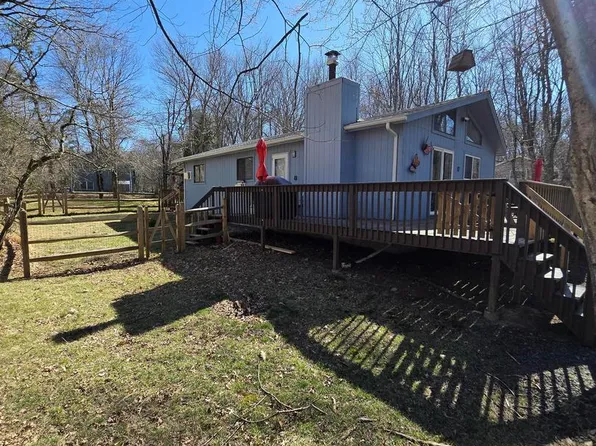 17 Van Doren Mews, Albrightsville, PA 18210