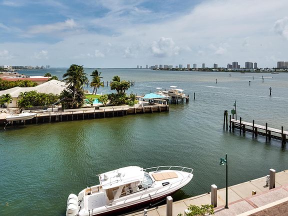4th image of 2650 Lake Shore Dr Unit 404