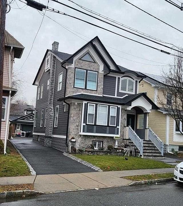 1st image of 142 Garden Ave