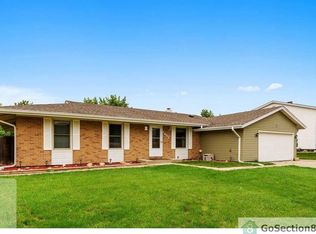 1452 Worden Way, Elk Grove Village, IL 60007