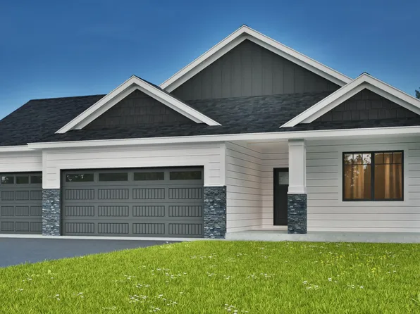 2156 Deerwood Dr, Mankato, MN 56003