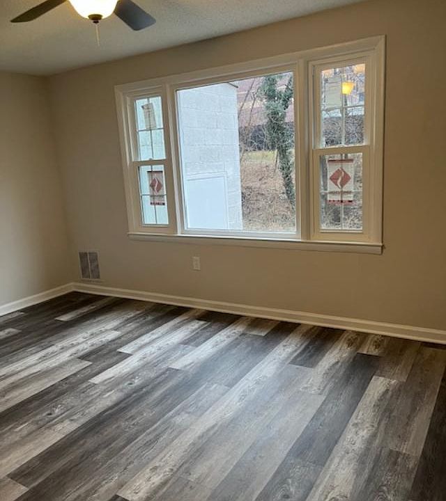 2nd image of 9207 Douglas St APT 215