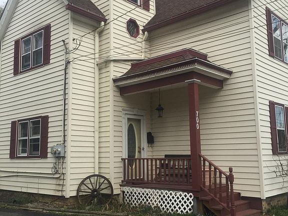 2nd image of 700 Hawthorne Ave