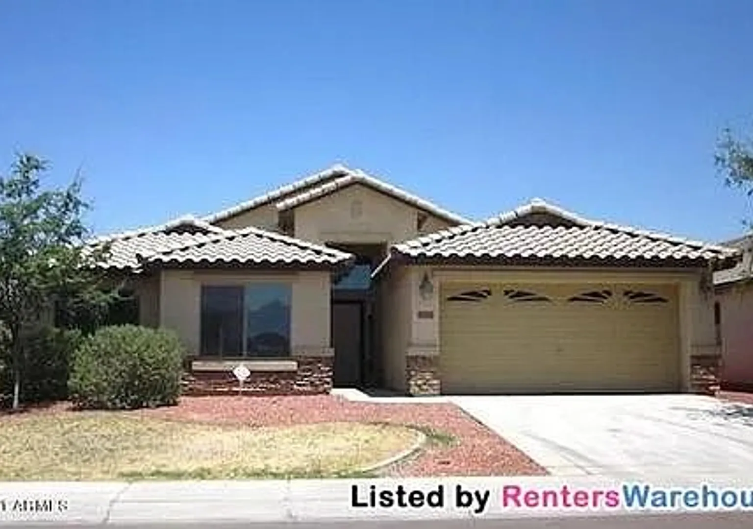 Ideal 3 Br 2.5 Ba 2 Cg Home Near Broadway and 99th Ave in Tolleson — Photo 1