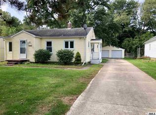 3526 Harding Rd, Jackson, MI 49203