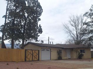 1212 Saint St NE, Albuquerque, NM 87112