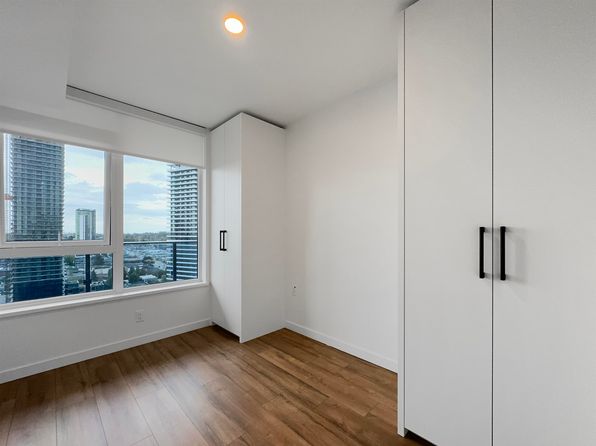 1 bedroom rental in Surrey — photo 7