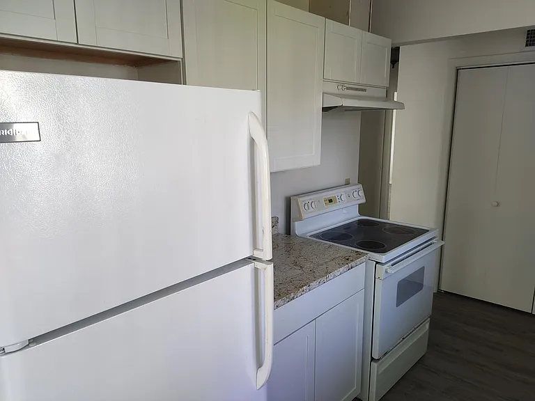 2161 Pueblo Cir #V-16 — Photo 10