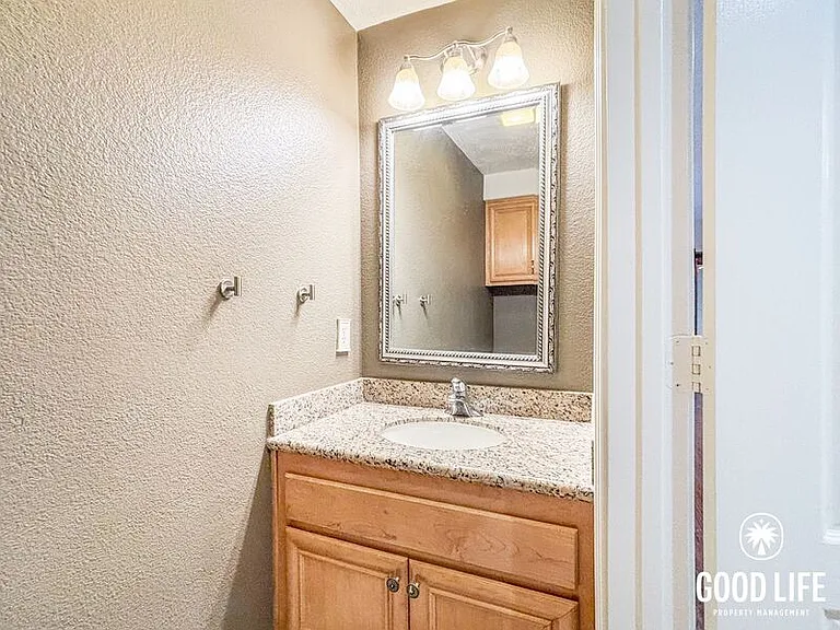 1501 India St #214 — Photo 11