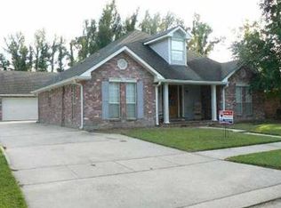 2913 Villa Dr, Marrero, LA 70072