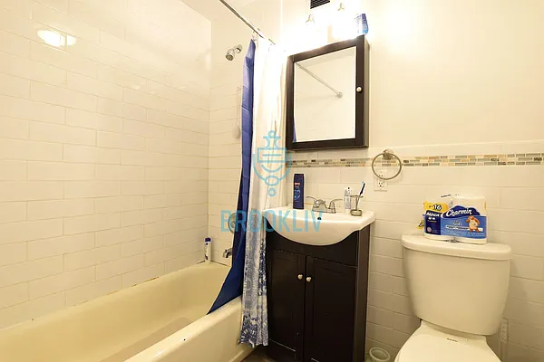 Rented by null | media 6