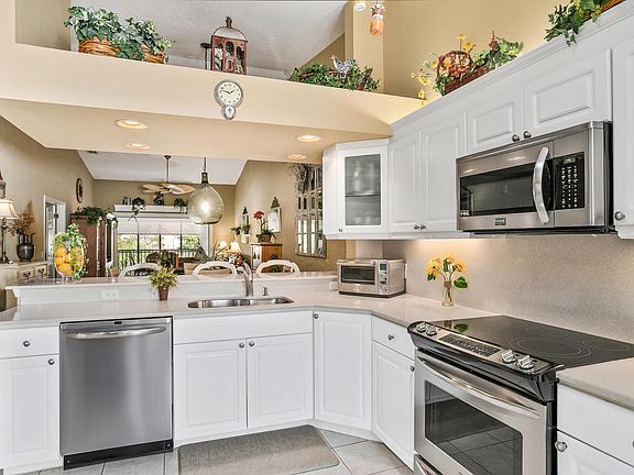 4th image of 6810 Beach Resort Dr APT 2