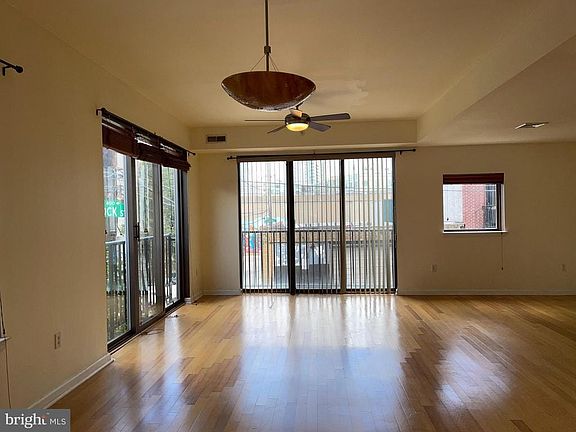5th image of 837 N 2nd St APT 208