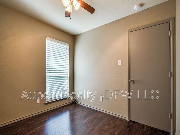 7716 Sable Ln — Photo 14