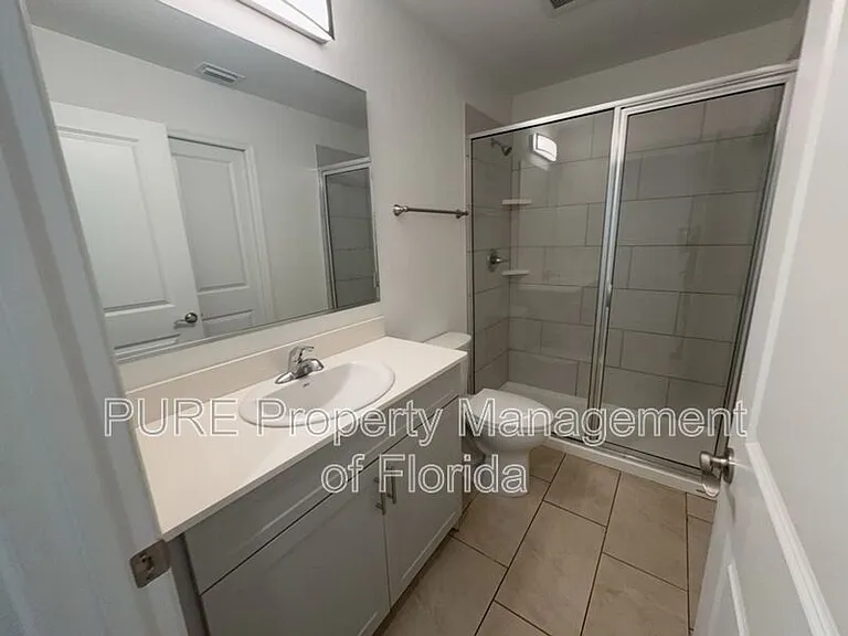 318 NE 7th Ter #102 — Photo 18