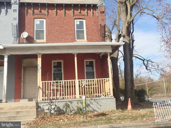 1402 W 3rd St, Chester, PA 19013