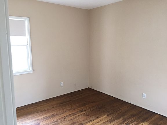 5th image of 1456 E Wilson Ave