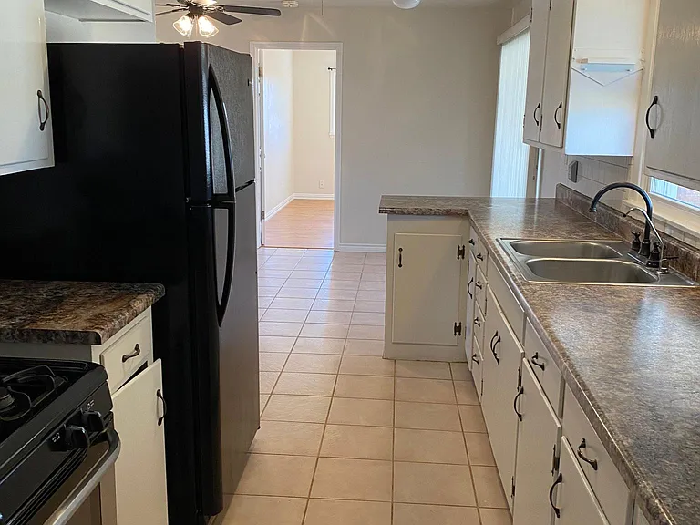 Nice traditional galley kitchen. Nicely updated. Appliances are 2 years old.