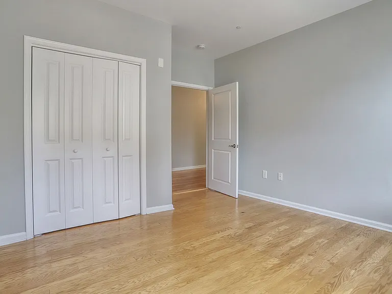 76 St Paul's Avenue — Photo 34