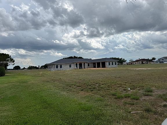 5th image of 135 Sunset Pointe Blvd