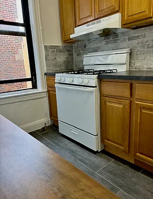 Rented by BSRG Realty | media 11