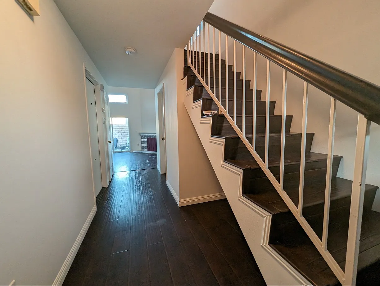 3 bed, 2.5 bath, 1300 sqft, $3,000 — Photo 4