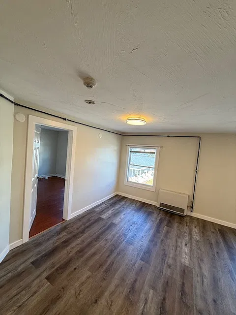 2 bed, 900 sqft, $1,525 — Photo 3