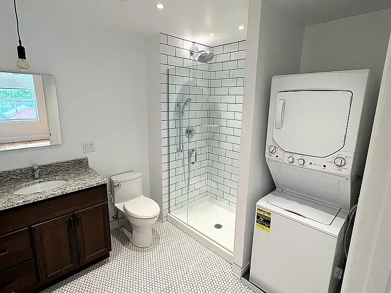 21 Williams St #2C — Photo 7