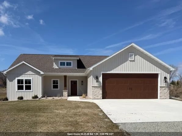 N1737 Red Cardinal Dr, Greenville, WI 54942