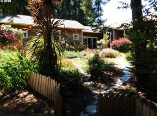 700 Quatomah Ln, Port Orford, OR