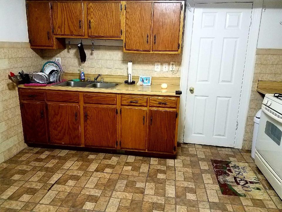 1st image of 917 E 231st St #Ground