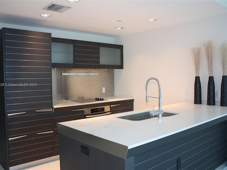 1st image of 200 Biscayne Blvd Way APT 3513