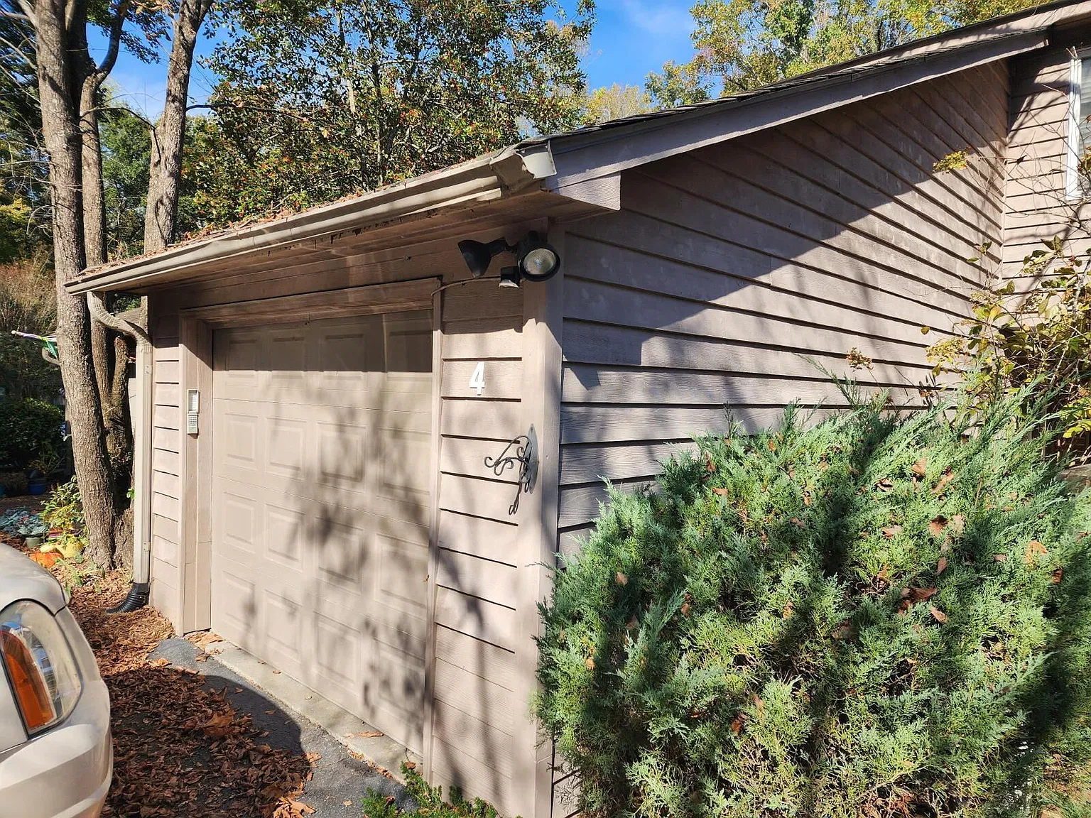 3 bed, 3.0 bath, 1689 sqft, $1,525 — Photo 3