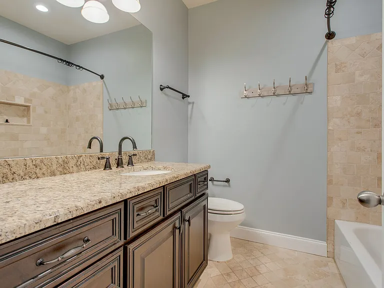 209 Ashlawn Ct #209 — Photo 18
