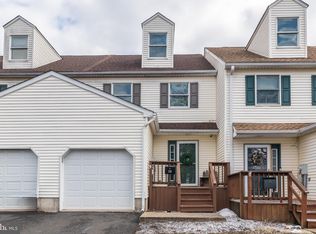 720 Cedar Ct, Red Hill, PA 18076