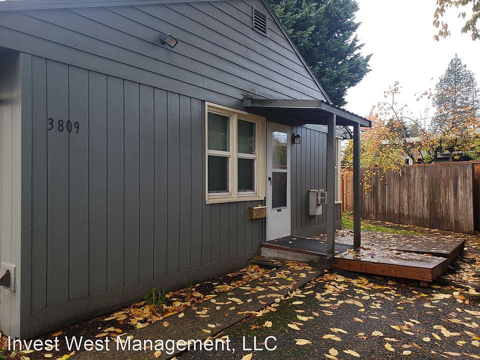 1st image of 3809 E McLoughlin Blvd