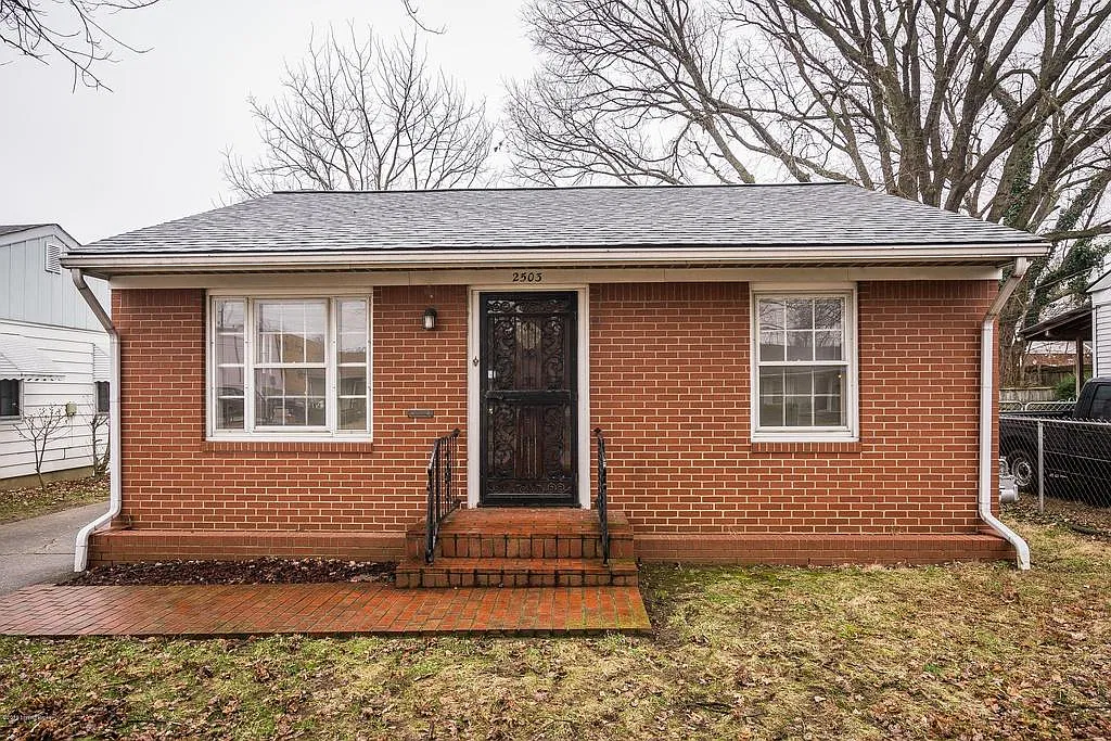 2 bed, 730 sqft, $1,575 — Photo 1