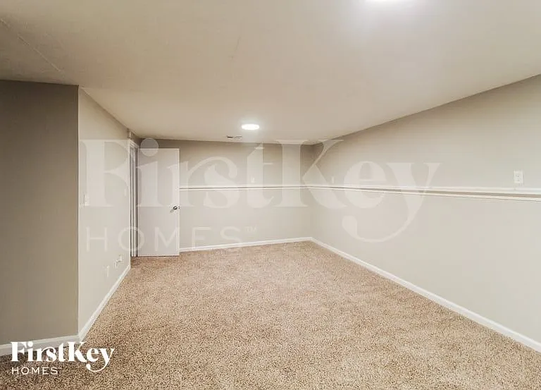 732 Harness Ct — Photo 14