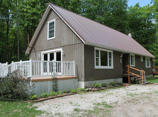 E6633 Leather Leaf Ln, Munising, MI 49862