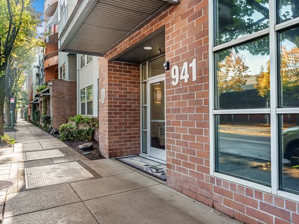 815 NW Naito Pkwy #C-304