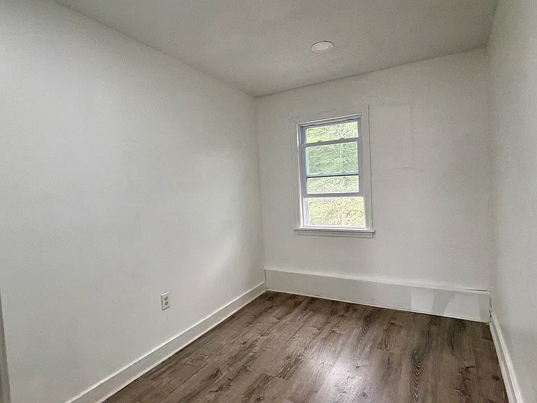 21 Great Neck Rd #21 — Photo 10