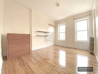 Rented by ZealEstate Group Inc