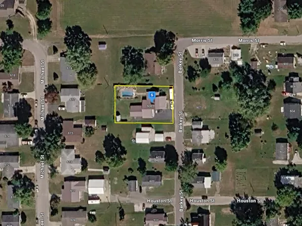 606 Berkey St, Salem, IN 47167