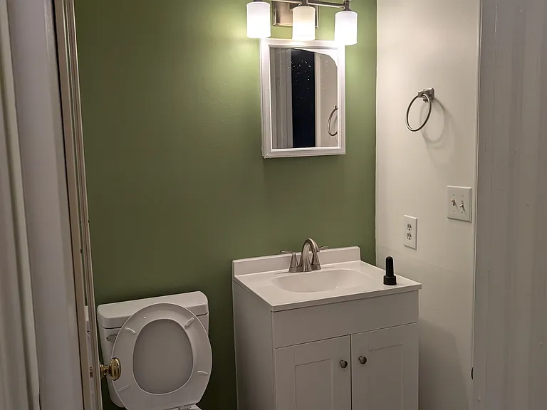 121 Ashley Forest Rd — Photo 7